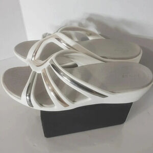 Crocs Womans Sanrah MetalBlock Strap/Wedge Silver/Bronze Slip-on Sandals,W9.